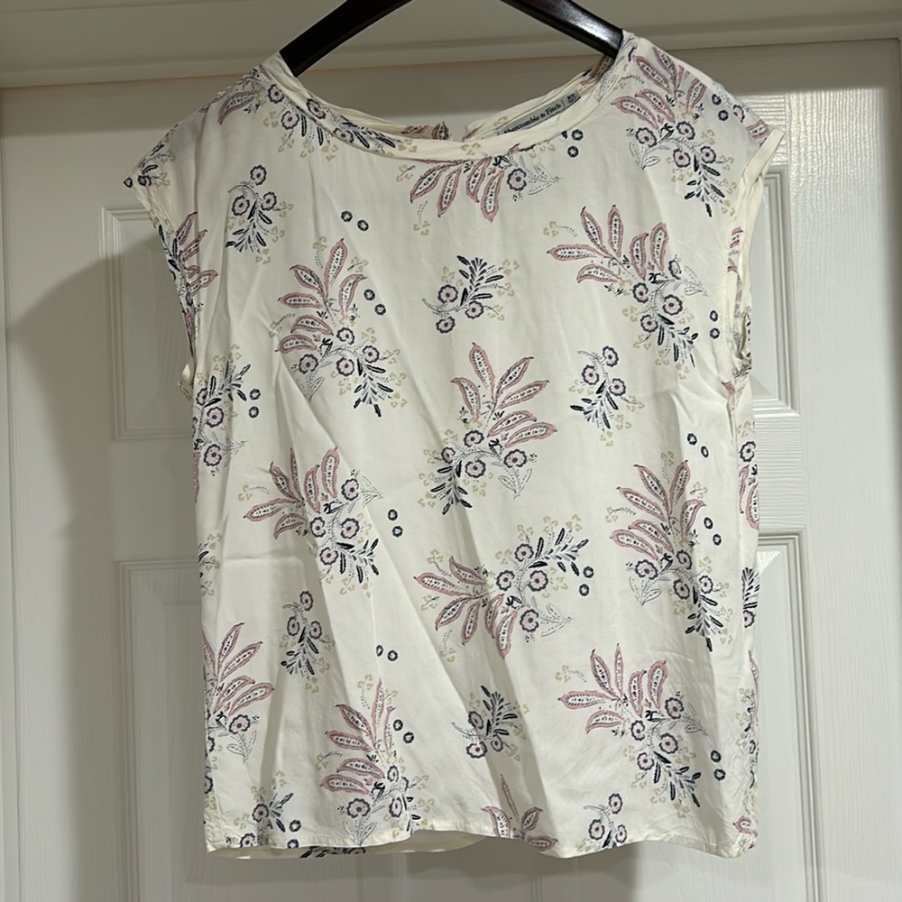 Women’s Floral White Blouse